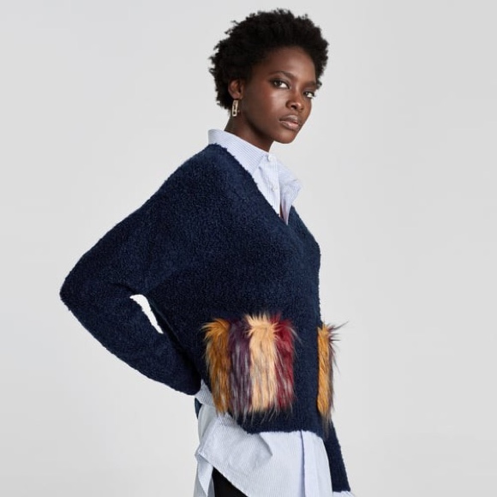 ⚡️MOVING SALE ⚡️Zara faux fur details sweater ⚡️MOVING SALE ⚡️